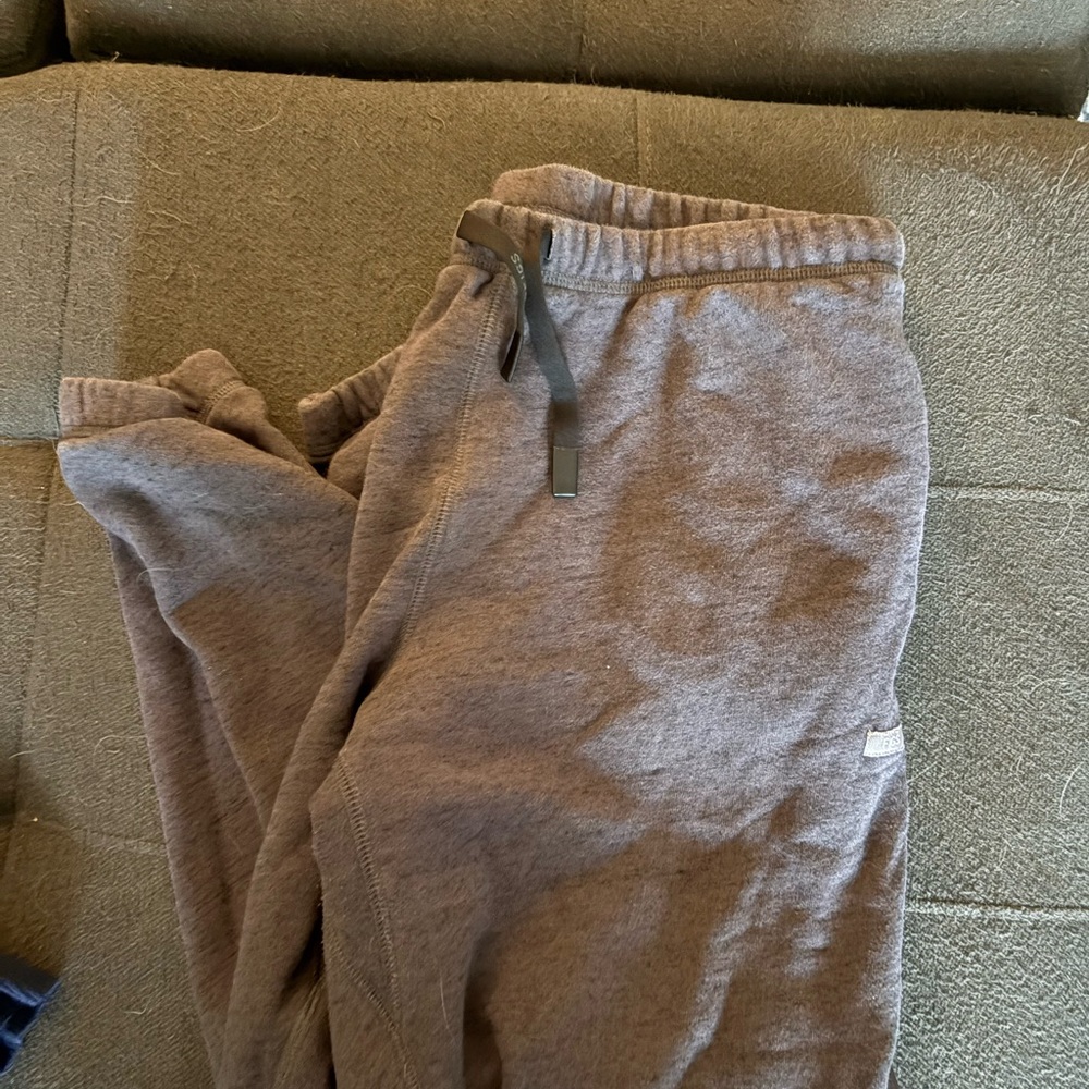 Figs Woman’s Gray Sweat Joggers